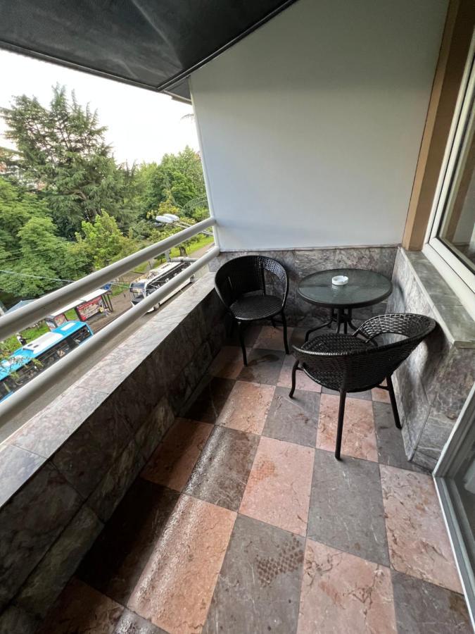 Twins Guest House Batumi Exterior foto