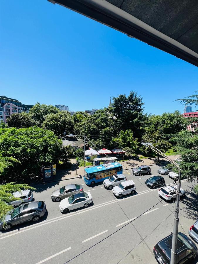 Twins Guest House Batumi Exterior foto